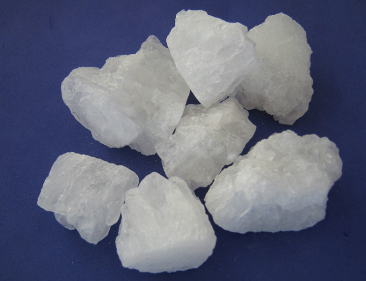 Cách tẩy rỉ sét trên inox bằng phèn chua Cách tẩy rỉ sét trên inox bằng phèn chua